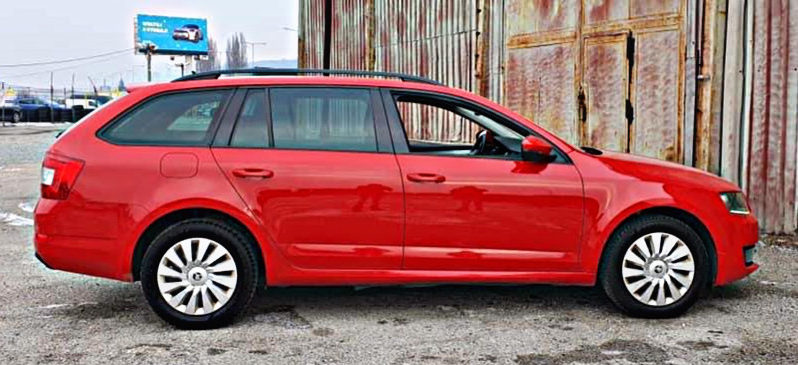 Škoda Octavia Combi 2.0 TDI full